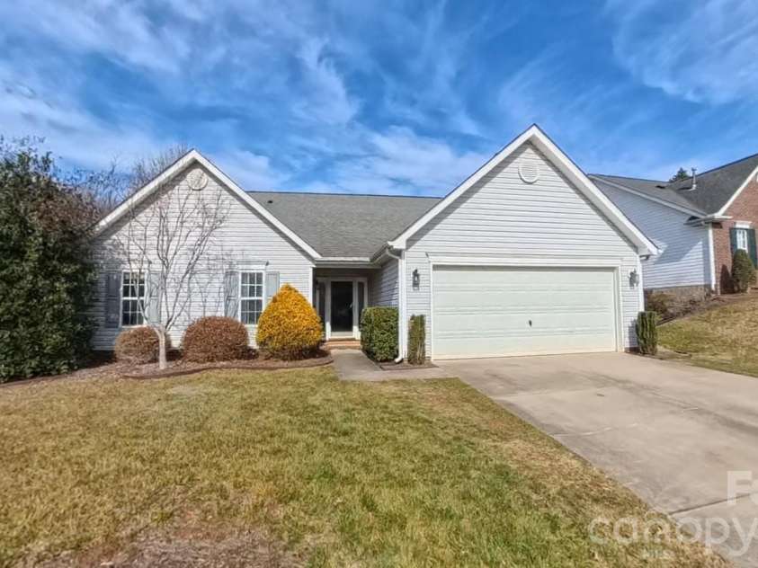 1040 Boulder Drive, Concord, NC 28025.  MLS# CAR4345892, YatesRealty ID 10453. 