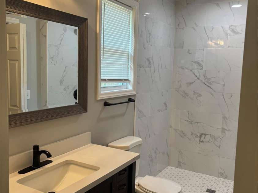 704 Guinn Street, Clover, SC 29710.  MLS# CAR4251904, YatesRealty ID 10453. En Suite Bath