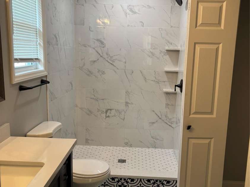 704 Guinn Street, Clover, SC 29710.  MLS# CAR4251904, YatesRealty ID 10453. En Suite Bath