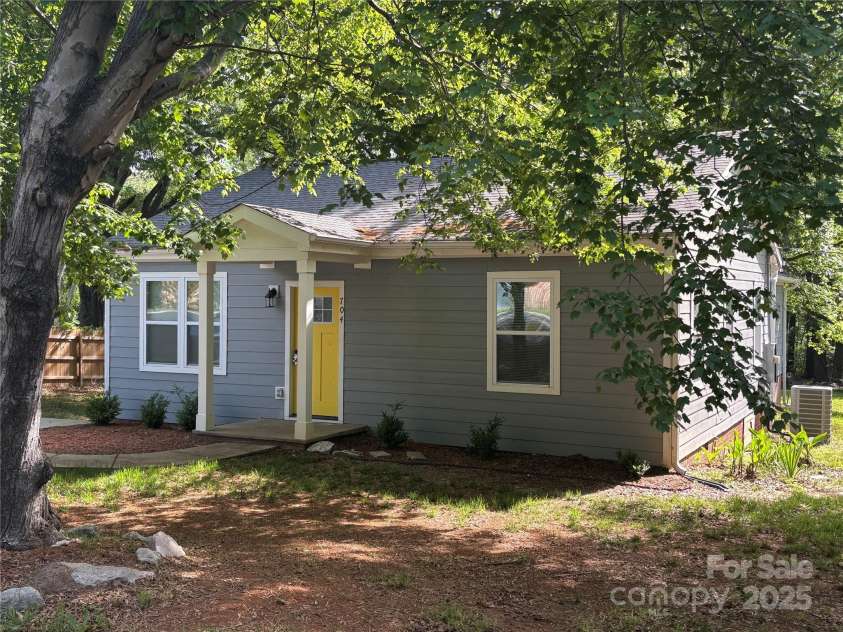 704 Guinn Street, Clover, SC 29710.  MLS# CAR4251904, YatesRealty ID 10453. Front Elevation