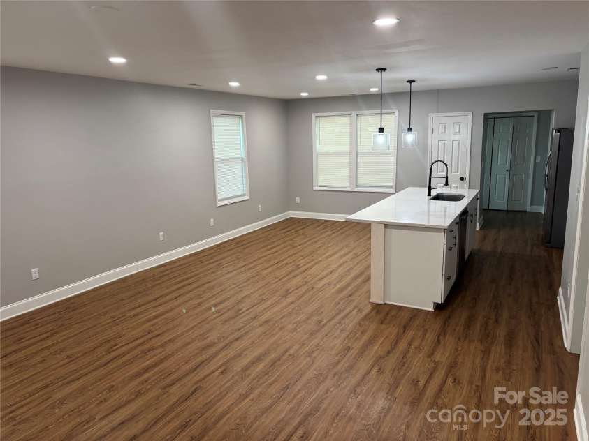 704 Guinn Street, Clover, SC 29710.  MLS# CAR4251904, YatesRealty ID 10453. Great Room / Kitchen