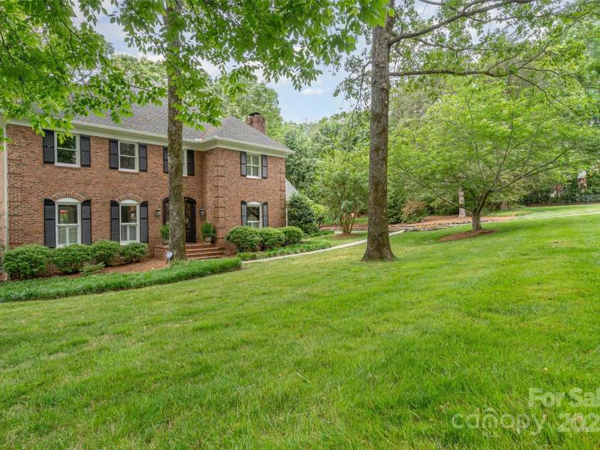 2600 Oakmeade Drive, Charlotte, NC 28270.  MLS# CAR4252462, YatesRealty ID 10454. 