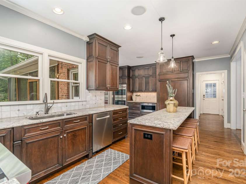 2600 Oakmeade Drive, Charlotte, NC 28270.  MLS# CAR4252462, YatesRealty ID 10454. 