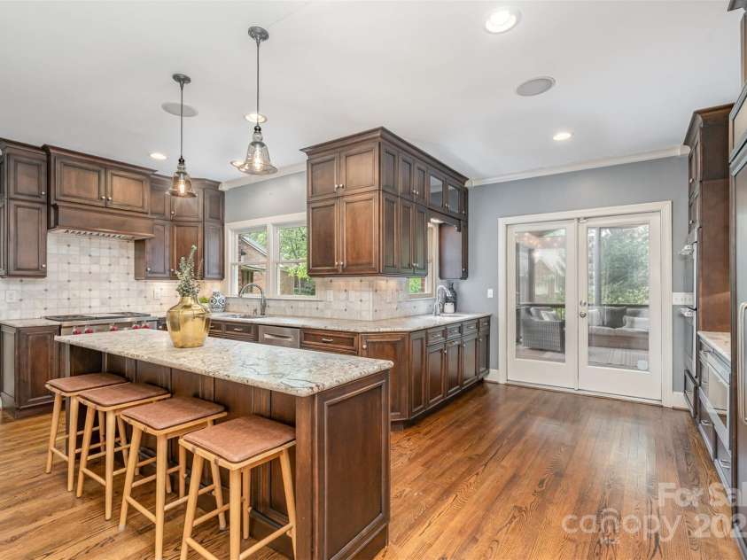 2600 Oakmeade Drive, Charlotte, NC 28270.  MLS# CAR4252462, YatesRealty ID 10454. 