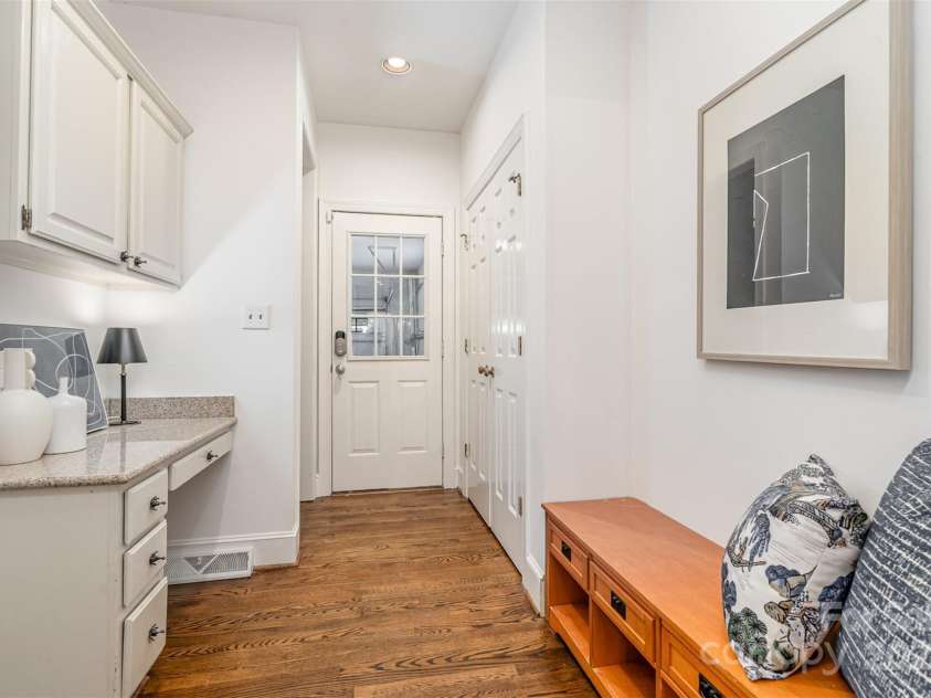 2600 Oakmeade Drive, Charlotte, NC 28270.  MLS# CAR4252462, YatesRealty ID 10454. 