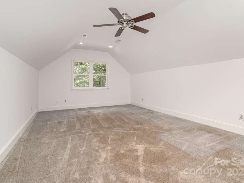 2600 Oakmeade Drive, Charlotte, NC 28270.  MLS# CAR4252462, YatesRealty ID 10454. 