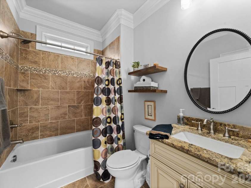6193 Gold Springs Way, Denver, NC 28037.  MLS# CAR4351823, YatesRealty ID 10454. 2nd Full Bath