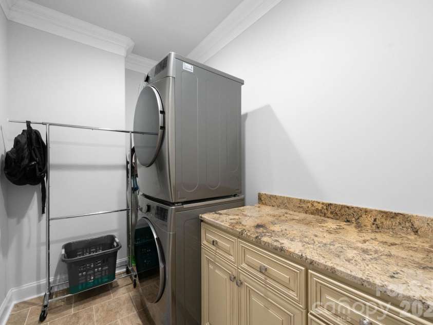 6193 Gold Springs Way, Denver, NC 28037.  MLS# CAR4351823, YatesRealty ID 10454. Laundry 