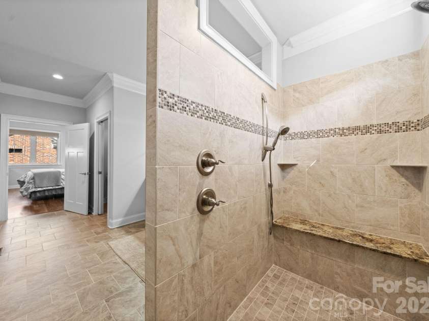 6193 Gold Springs Way, Denver, NC 28037.  MLS# CAR4351823, YatesRealty ID 10454. Primary Walk in Shower 