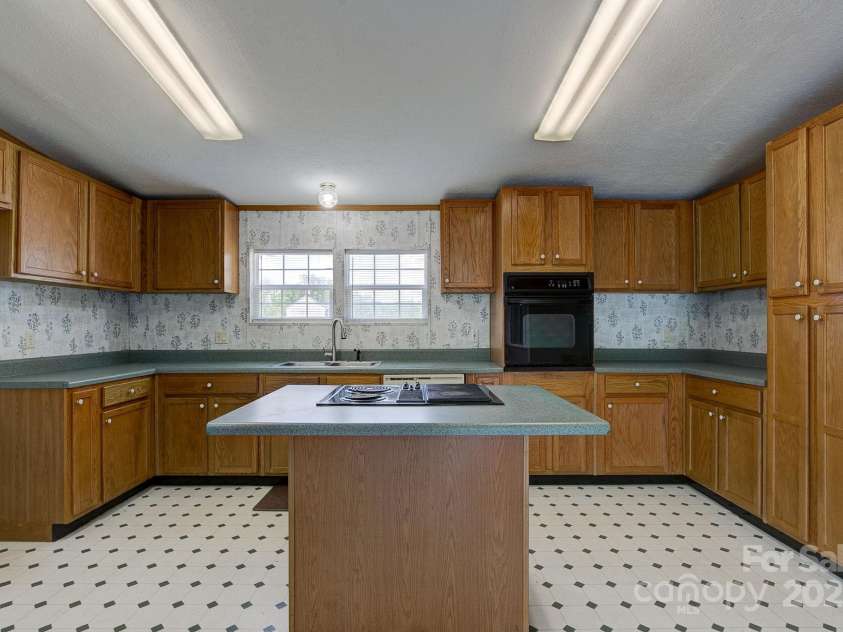 862 Clark Street, Pageland, SC 29728.  MLS# CAR4253947, YatesRealty ID 10455. 