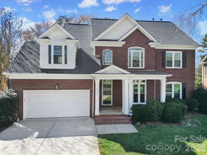 9025 Cambridge Green Drive, Charlotte, NC 28277.  MLS# CAR4352921, YatesRealty ID 10455. 