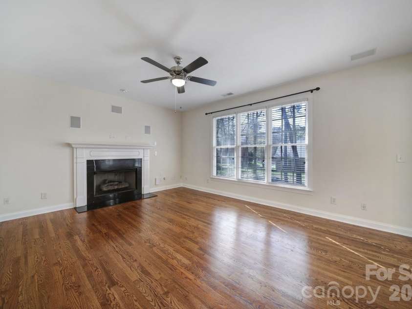 9025 Cambridge Green Drive, Charlotte, NC 28277.  MLS# CAR4352921, YatesRealty ID 10455. 