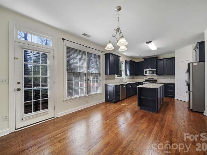 9025 Cambridge Green Drive, Charlotte, NC 28277.  MLS# CAR4352921, YatesRealty ID 10455. 