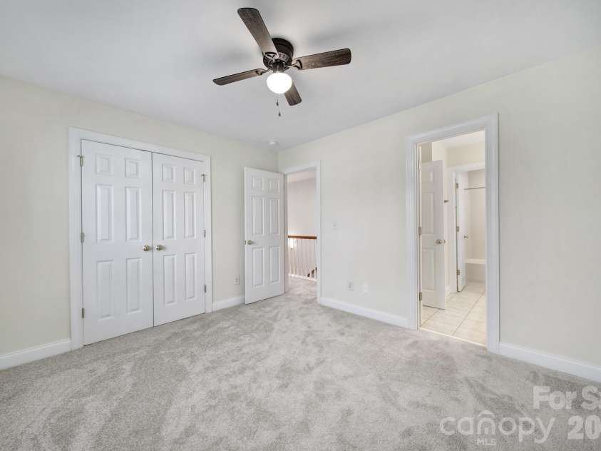 9025 Cambridge Green Drive, Charlotte, NC 28277.  MLS# CAR4352921, YatesRealty ID 10455. 