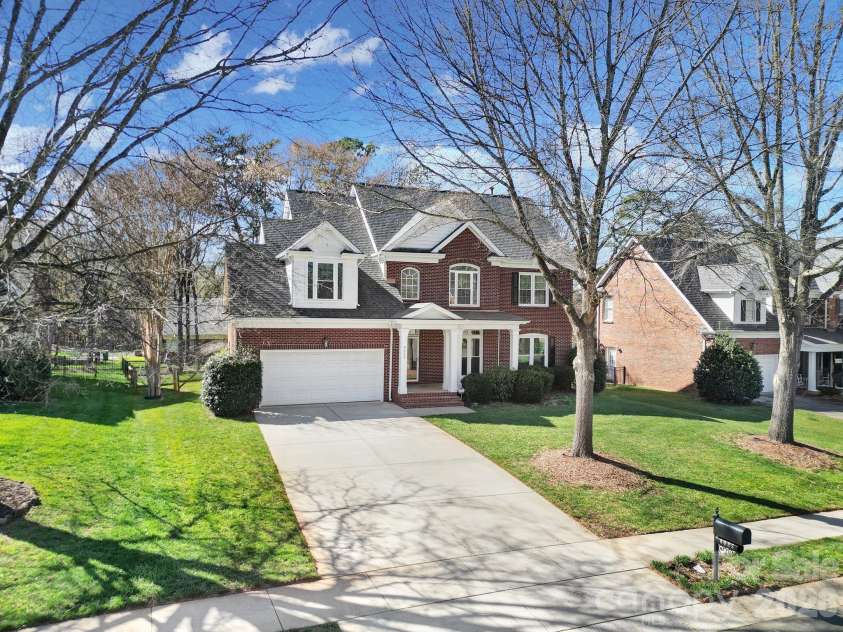 9025 Cambridge Green Drive, Charlotte, NC 28277.  MLS# CAR4352921, YatesRealty ID 10455. 