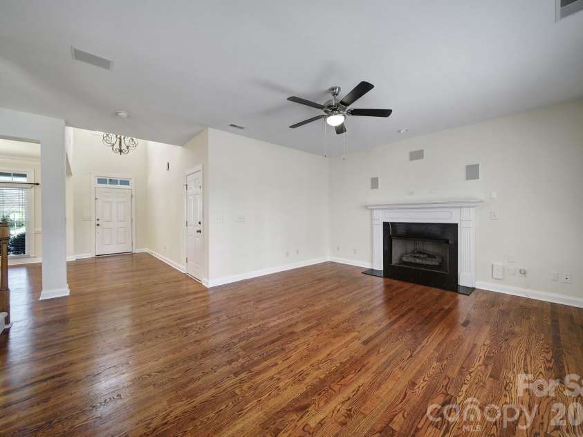 9025 Cambridge Green Drive, Charlotte, NC 28277.  MLS# CAR4352921, YatesRealty ID 10455. 
