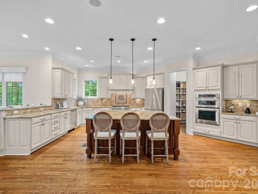 1305 Anniston Place, Wesley Chapel, NC 28079.  MLS# CAR4355553, YatesRealty ID 10457. Kitchen