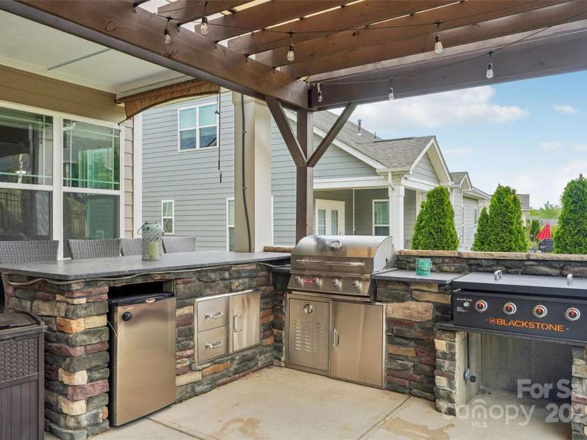 4004 Henshaw Road, Waxhaw, NC 28173.  MLS# CAR4242813, YatesRealty ID 10457. 