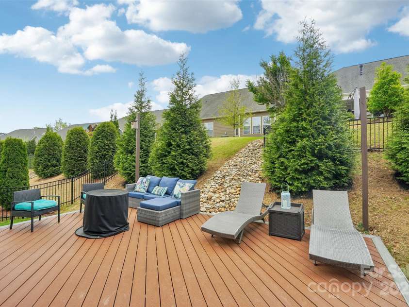 4004 Henshaw Road, Waxhaw, NC 28173.  MLS# CAR4242813, YatesRealty ID 10457. 