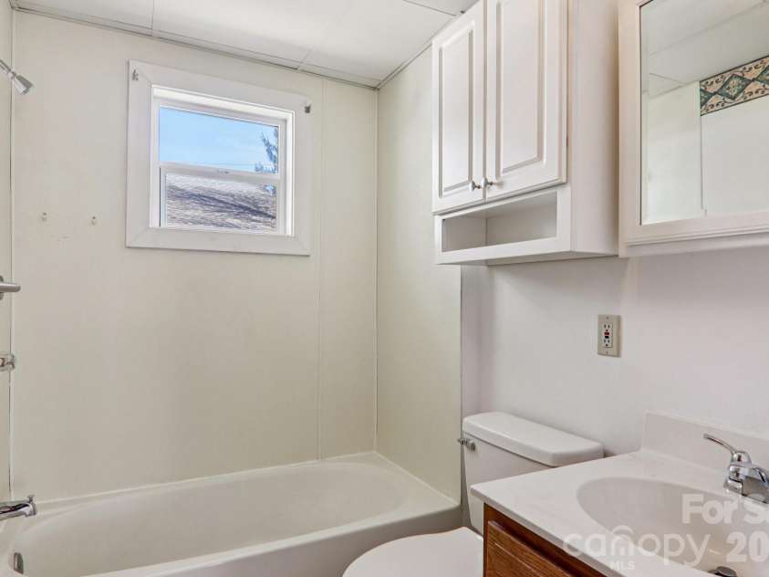 24 Pelzer Street, Asheville, NC 28804.  MLS# CAR4357112, YatesRealty ID 10458. 