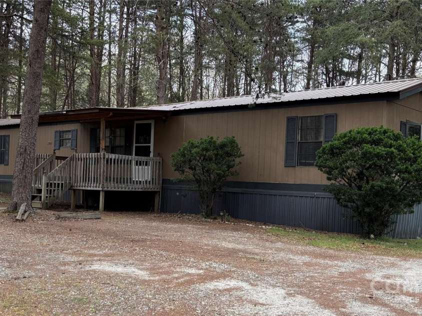 3748 Caribou Drive, Sherrills Ford, NC 28673.  MLS# CAR4237798, YatesRealty ID 10458. 