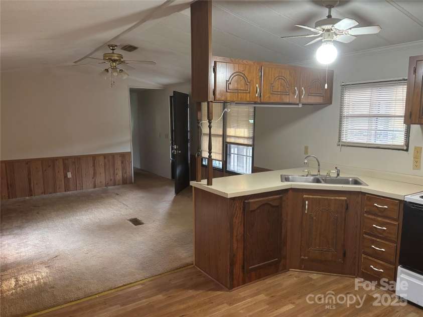 3748 Caribou Drive, Sherrills Ford, NC 28673.  MLS# CAR4237798, YatesRealty ID 10458. 