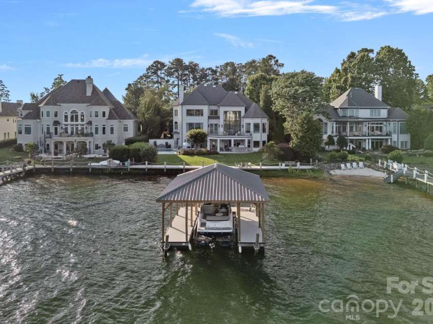 18408 Harbor Light Boulevard, Cornelius, NC 28031.  MLS# CAR4357747, YatesRealty ID 10459. 