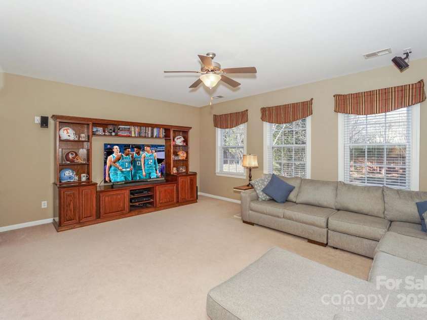 626 Lorain Avenue, Concord, NC 28027.  MLS# CAR4213085, YatesRealty ID 10459. 