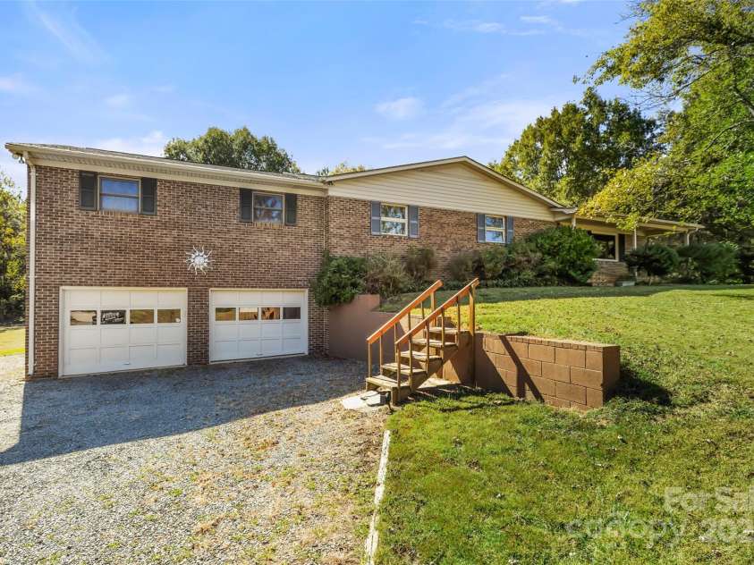 5303 Rogers Road, Monroe, NC 28110.  MLS# CAR4312504, YatesRealty ID 1046. Over 2900 Square feet finished with unfinished basement and a 3 car garage