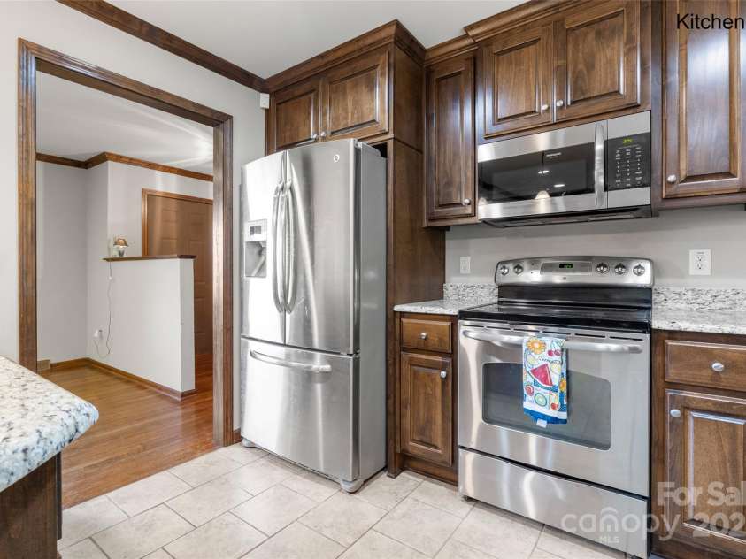 5303 Rogers Road, Monroe, NC 28110.  MLS# CAR4312504, YatesRealty ID 1046. Stainless appliances