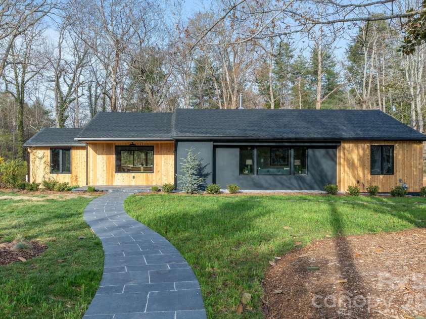 330 Windsor Road, Asheville, NC 28804.  MLS# CAR4357003, YatesRealty ID 10460. 