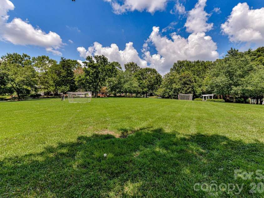 306 Ashby Drive, Davidson, NC 28036.  MLS# CAR4358205, YatesRealty ID 10461. McConnell green space