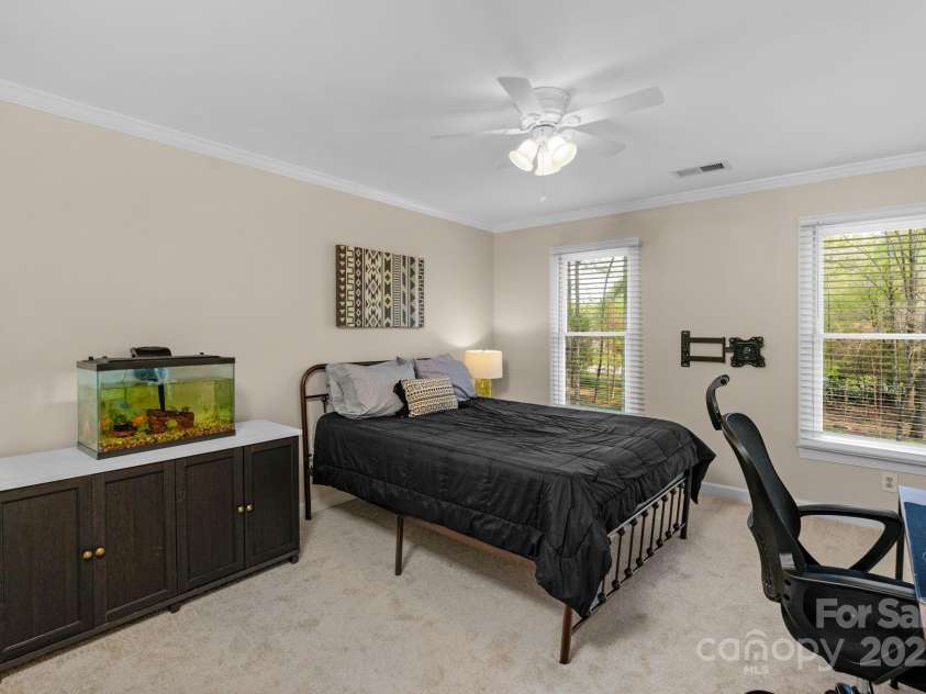 5750 Hemby Road, Matthews, NC 28104.  MLS# CAR4243817, YatesRealty ID 10461. Bed 2 w full bath