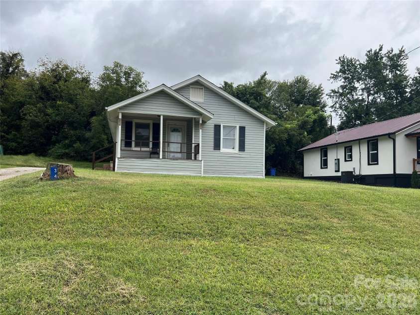 346 Cleghorn Street, Rutherfordton, NC 28139.  MLS# CAR4427284, YatesRealty ID 10462. 