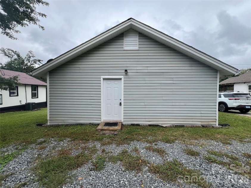 346 Cleghorn Street, Rutherfordton, NC 28139.  MLS# CAR4427284, YatesRealty ID 10462. 