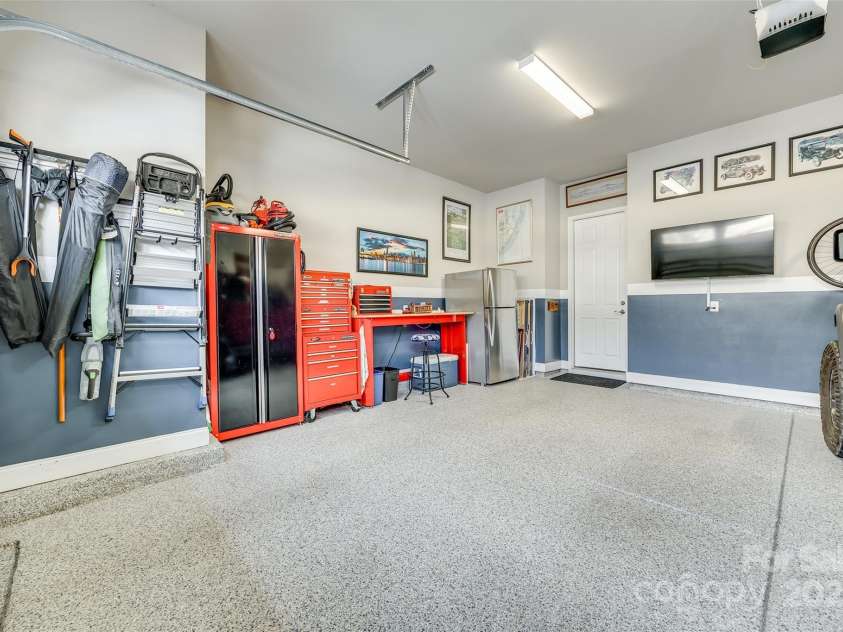 6207 Majesty Court, Fort Mill, SC 29707.  MLS# CAR4239114, YatesRealty ID 10462. 