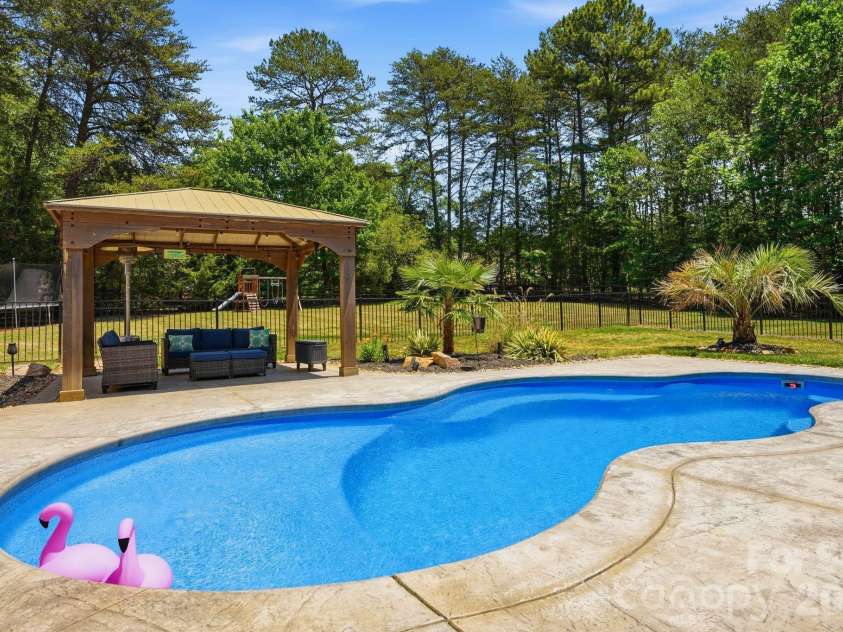 115 Turbyfill Road, Mooresville, NC 28117.  MLS# CAR4401261, YatesRealty ID 10464. 