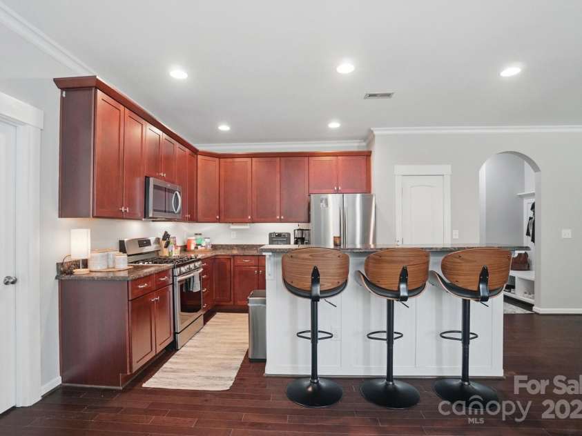 2113 London Lane, Belmont, NC 28012.  MLS# CAR4248376, YatesRealty ID 10464. 