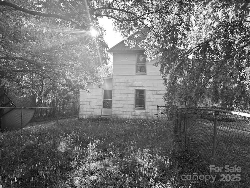 223 Shope Creek Road, Asheville, NC 28805.  MLS# CAR4252383, YatesRealty ID 10465. 