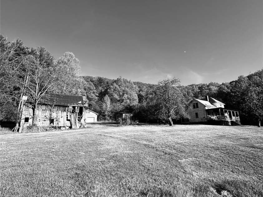 223 Shope Creek Road, Asheville, NC 28805.  MLS# CAR4252383, YatesRealty ID 10465. 