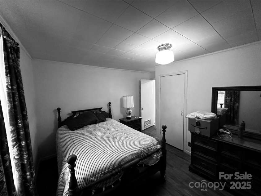 223 Shope Creek Road, Asheville, NC 28805.  MLS# CAR4252383, YatesRealty ID 10465. 