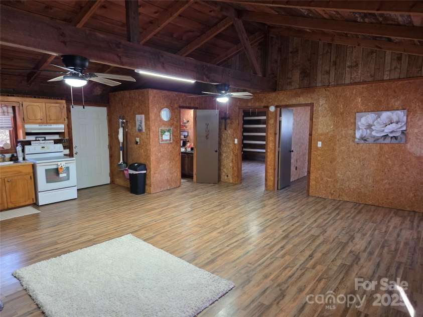536 Hickory Springs Road, Burnsville, NC 28714.  MLS# CAR4327373, YatesRealty ID 10467. 
