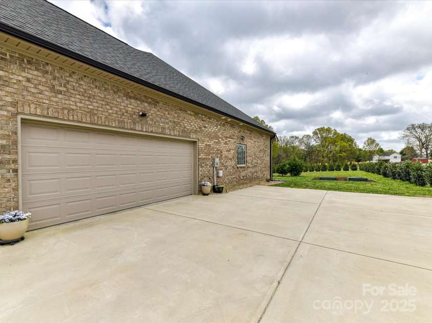 3012 Ocean Drive, Monroe, NC 28110.  MLS# CAR4241460, YatesRealty ID 10471. 