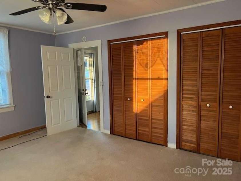 70 3rd Street, Marion, NC 28752.  MLS# CAR4253411, YatesRealty ID 10472. 