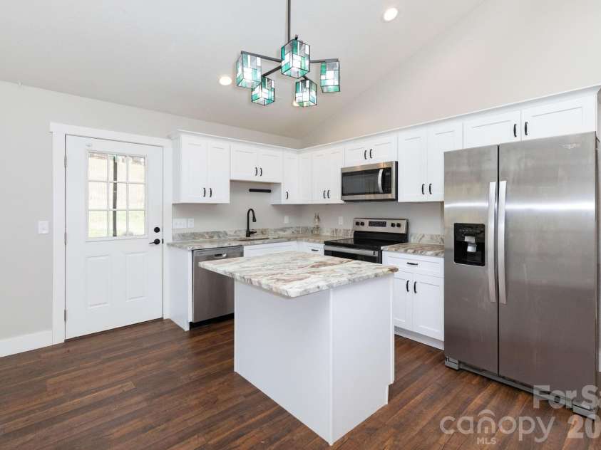 7 Ruff Road, Leicester, NC 28748.  MLS# CAR4354507, YatesRealty ID 10473. 