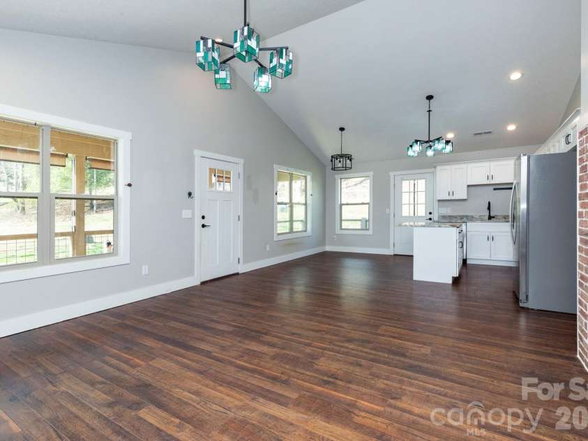 7 Ruff Road, Leicester, NC 28748.  MLS# CAR4354507, YatesRealty ID 10473. 