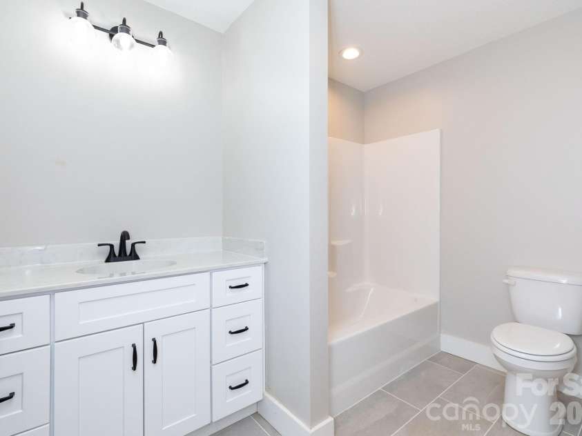 7 Ruff Road, Leicester, NC 28748.  MLS# CAR4354507, YatesRealty ID 10473. 