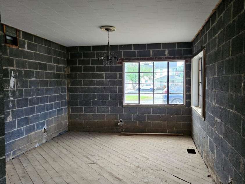 203 Catawba Avenue, Old Fort, NC 28762.  MLS# CAR4252894, YatesRealty ID 10474. Hillman's is just across the street!