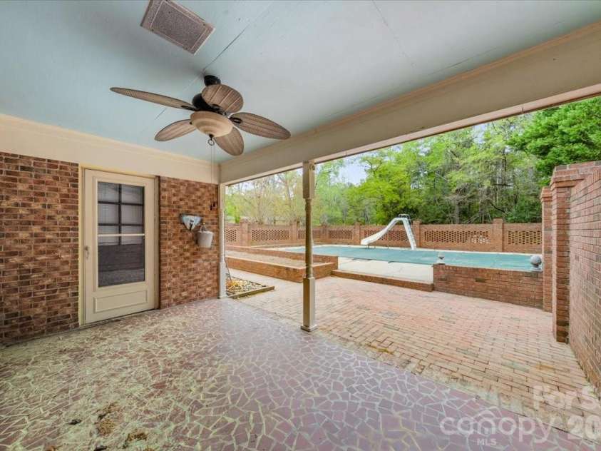 207 Williamsburg Lane, Wadesboro, NC 28170.  MLS# CAR4364530, YatesRealty ID 10474. Patio View
