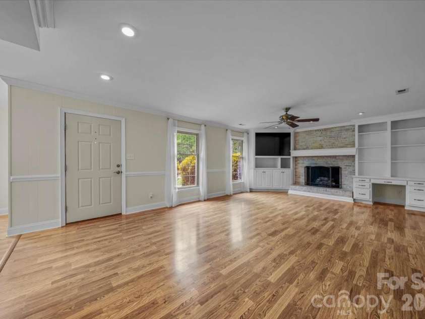 207 Williamsburg Lane, Wadesboro, NC 28170.  MLS# CAR4364530, YatesRealty ID 10474. Second Entry